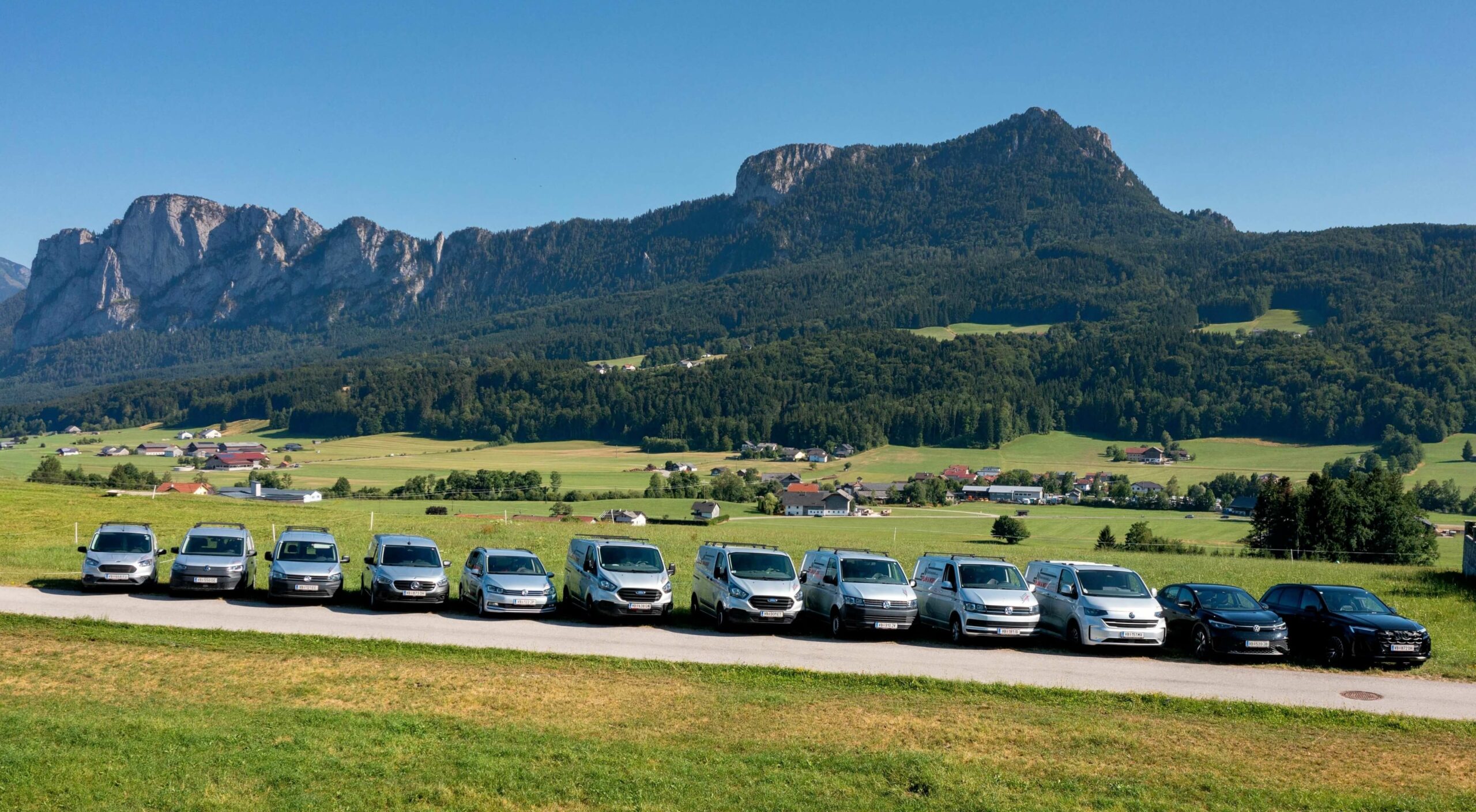 Plan work Elektro Unternehmen Mondsee Fuhrpark